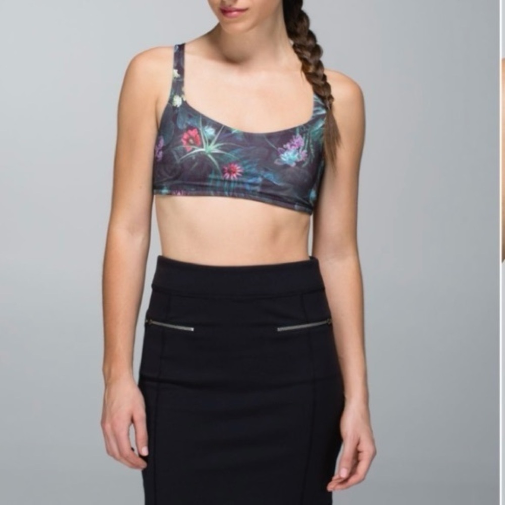 lululemon athletica Floral Scoop Neck Sports Bra - Black Multicolor